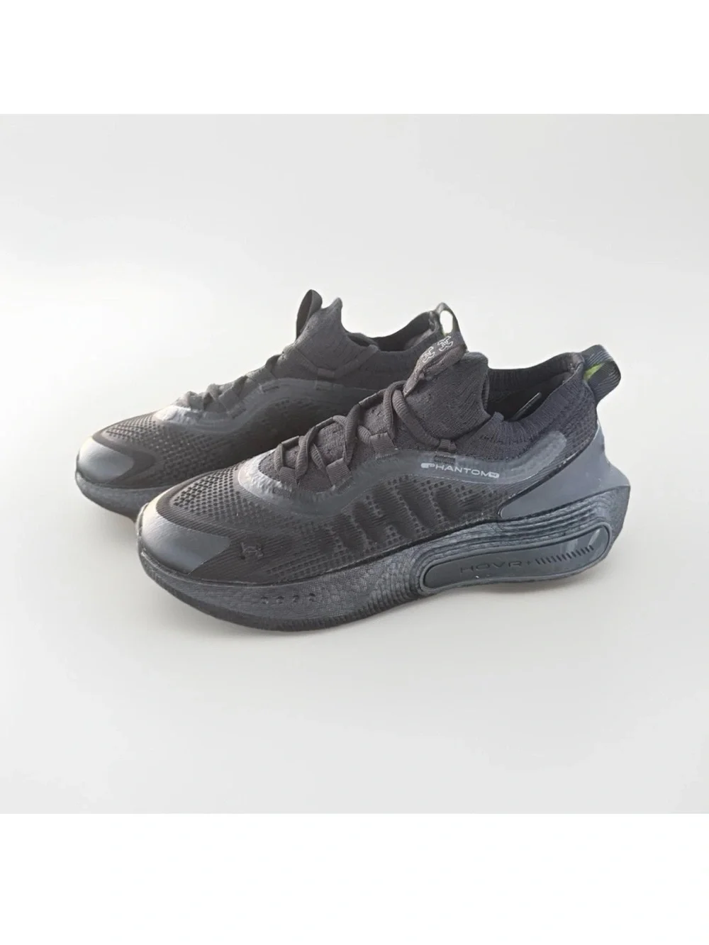 Under Armour HOVR Phantom All-Black Boys 4.5Y Athletic Running Shoes Sneakers